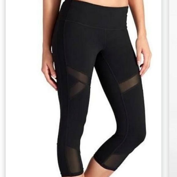 Athleta Pants - Athleta black mesh capri yoga gym leggings xxs